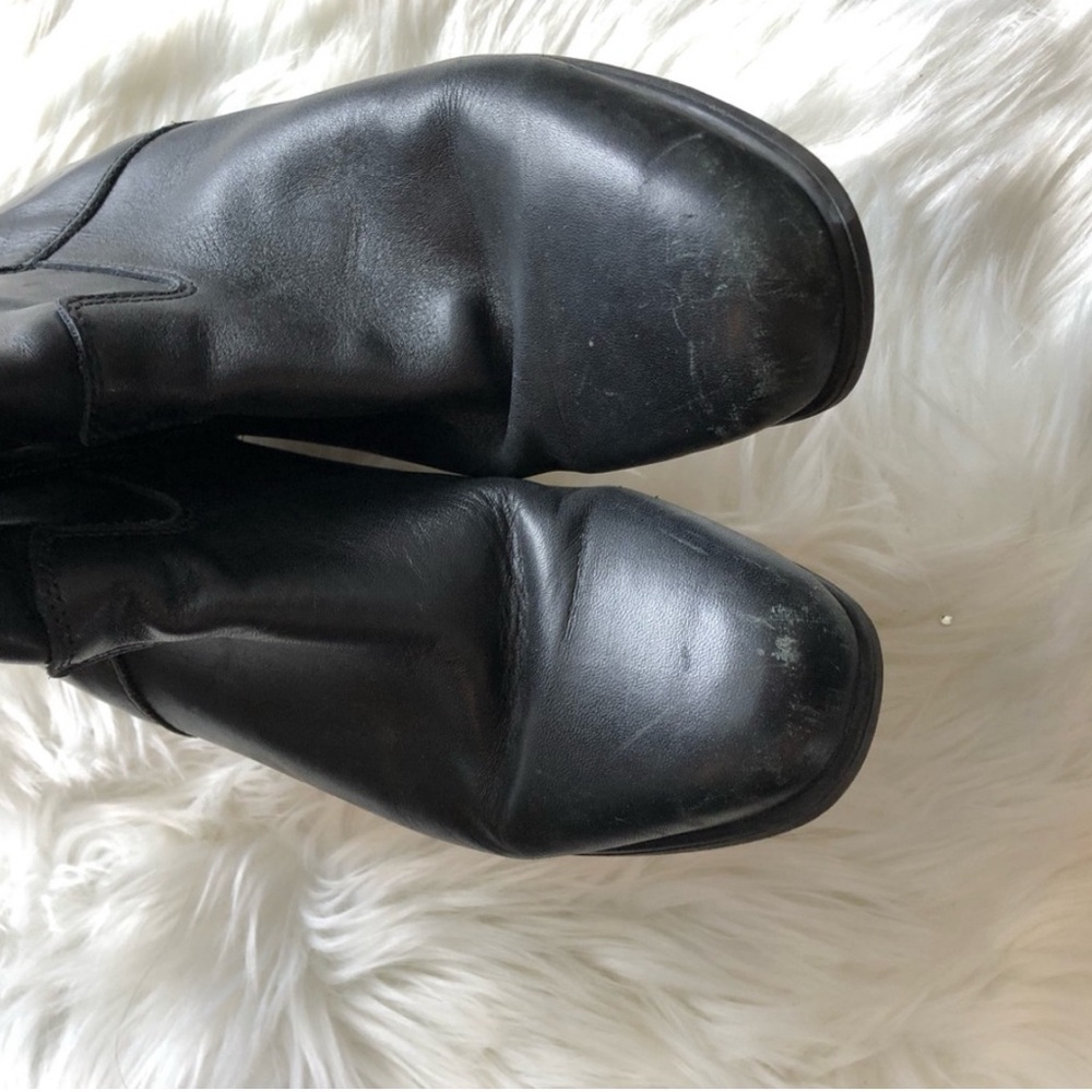 Black Waterproof Leather Boots with Heel - Picture 4 of 6